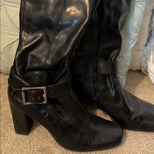 Black dress boots